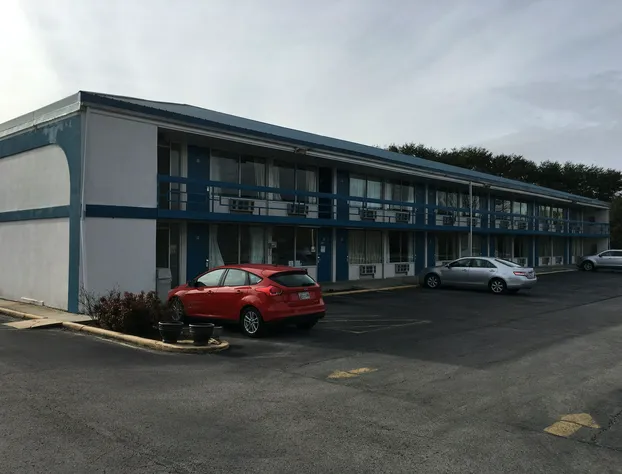 Mountain Inn hotel detail image 1