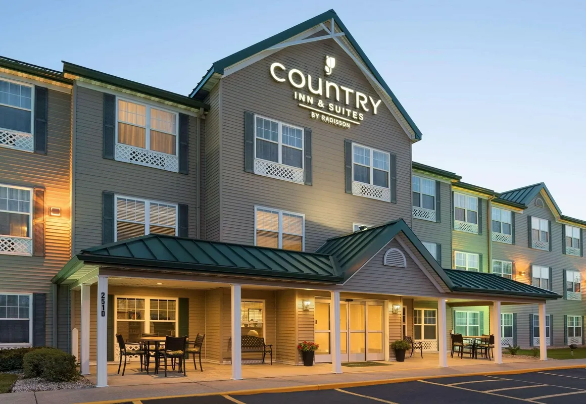 Country Inn & Suites by Radisson, Ankeny, IA hotel hero