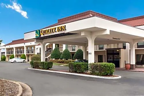 Quality Inn - Hamilton Place hotel detail image 4