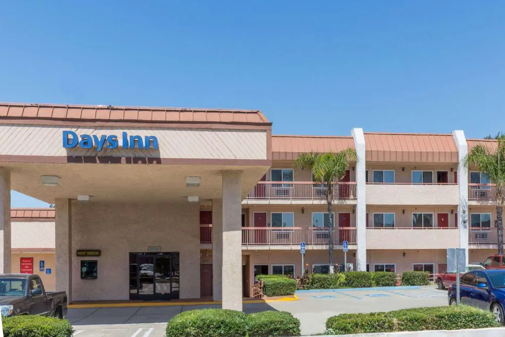 Days Inn by Wyndham Ontario Airport hotel hero