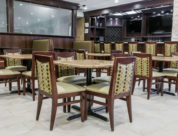 Comfort Inn Metro Airport hotel detail image 3