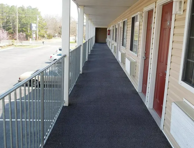 Atrium Inn hotel detail image 3