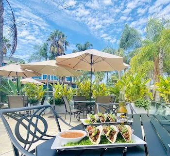 DoubleTree by Hilton San Diego Bayside hotel detail image 2