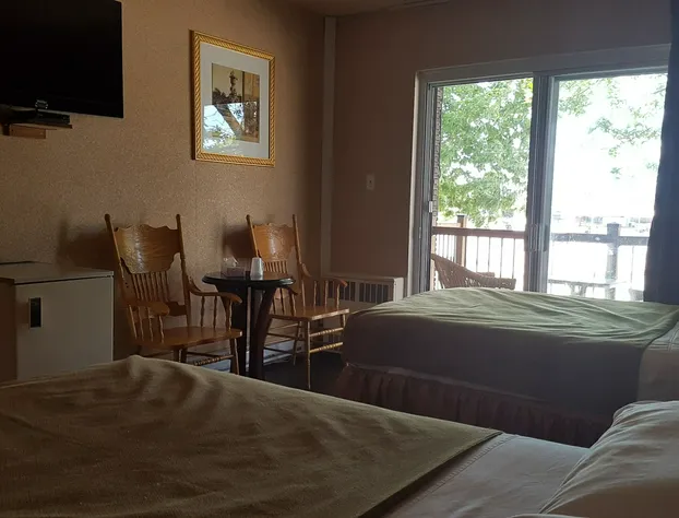 Chomedey Inn hotel detail image 4