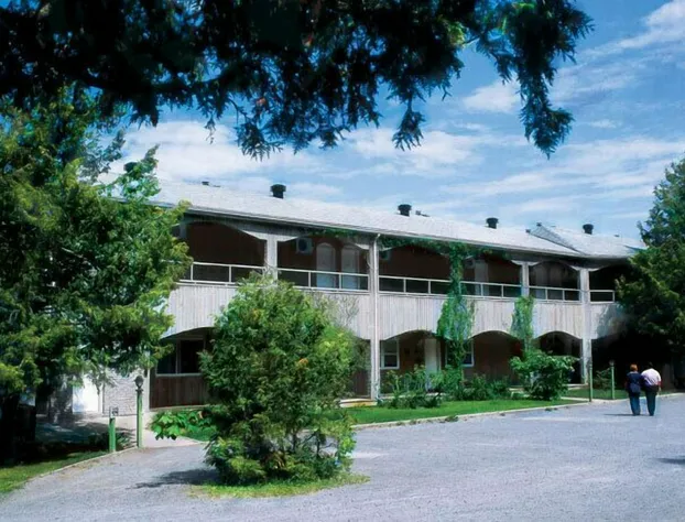 Auberge des Falaises hotel detail image 1