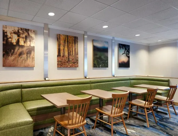 Fairfield Inn & Suites by Marriott Albany hotel detail image 3