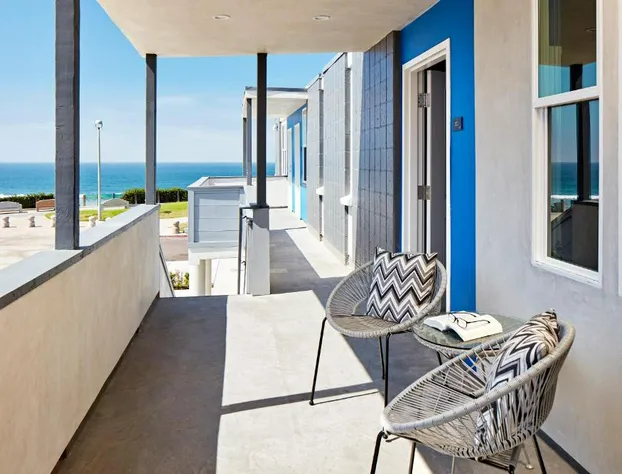 Pacific View Inn hotel detail image 2