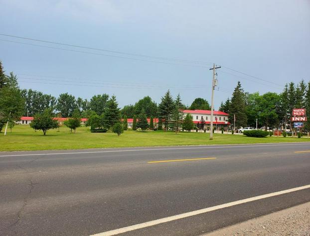 Wiarton willys inn hotel detail image 4