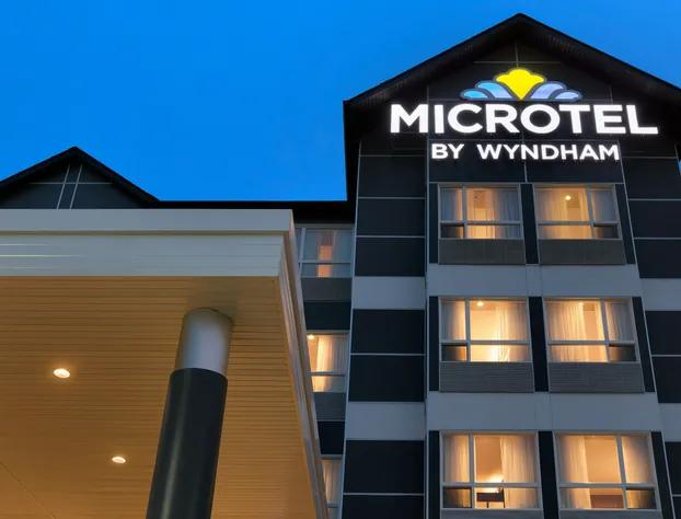 Microtel Inn & Suites By Wyndham Whitecourt hotel detail image 2