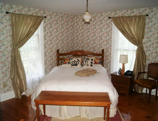Ye Olde Walkerville Bed & Breakfast hotel detail image 1