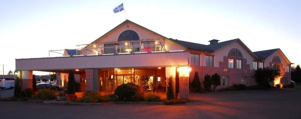 Travelodge by Wyndham Victoriaville hotel hero