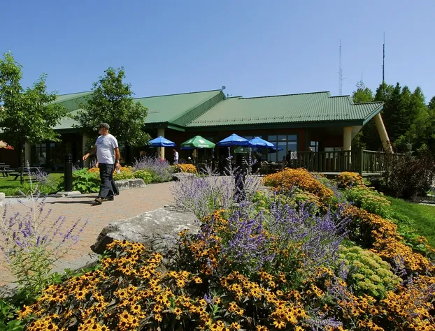 Travelodge by Wyndham Victoriaville hotel detail image 2