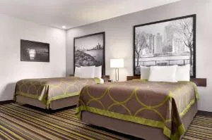 Super 8 by Wyndham Windsor/Dougall hotel detail image 2