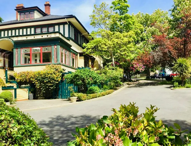 Beaconsfield Inn hotel detail image 1