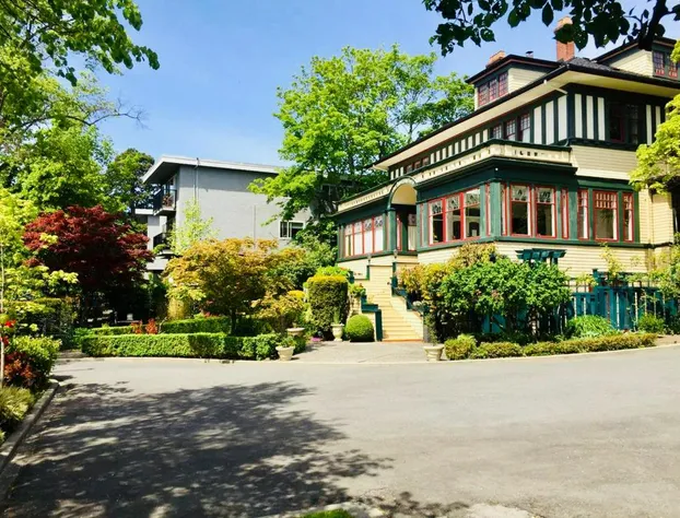 Beaconsfield Inn hotel detail image 2