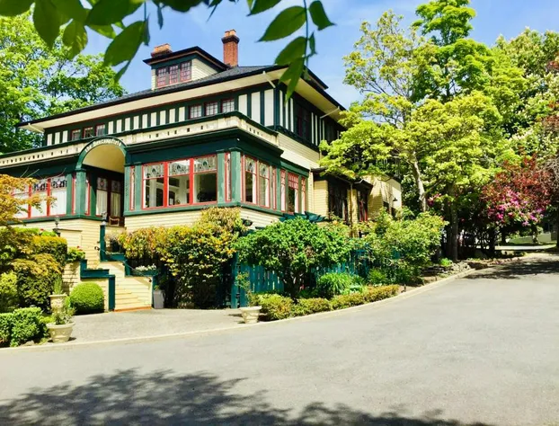 Beaconsfield Inn hotel detail image 2