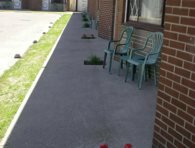 Motel Seigneurie de Vaudreuil hotel detail image 1