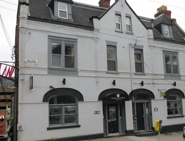 The Duckworth hotel detail image 1