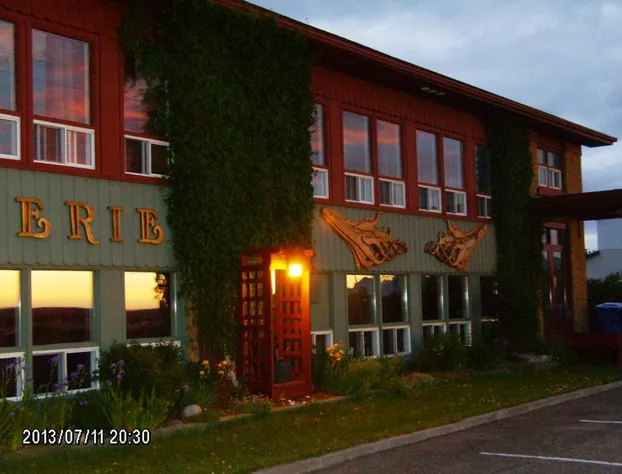 Auberge Internationale La Vieille École hotel detail image 3
