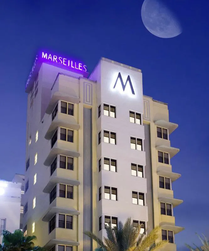 Marseilles Beachfront Hotel hotel hero