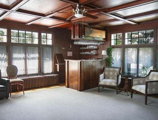 Shadow Lawn Inn hotel detail image 3