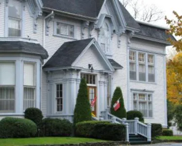 Shadow Lawn Inn hotel detail image 3