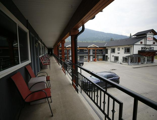 Alpine Inn & Suites hotel detail image 2