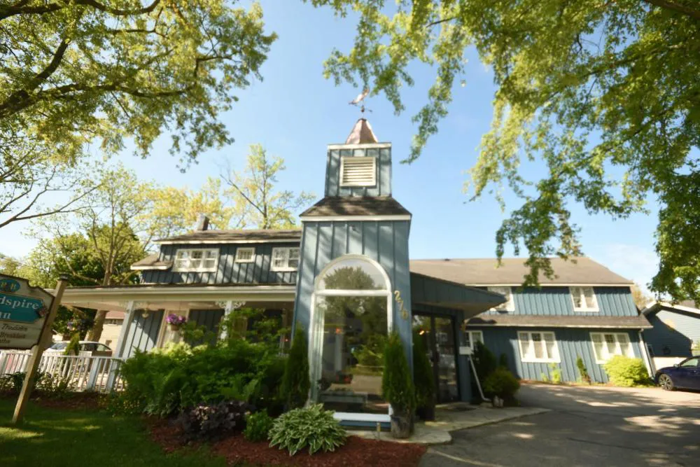 Windspire Inn hotel hero