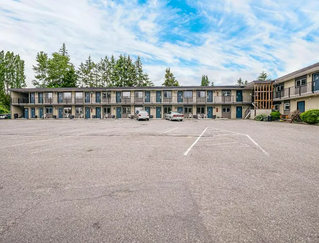 The Bluebird Motel hotel detail image 2