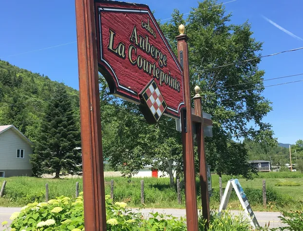 Auberge La Courtepointe hotel detail image 1