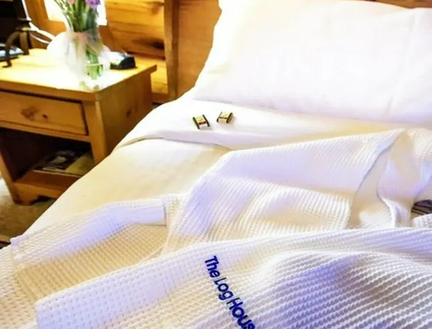The Log House Inn hotel detail image 1