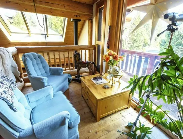 The Log House Inn hotel detail image 2