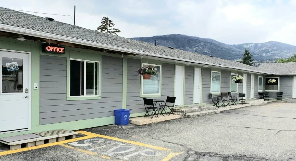 Mount View Motel hotel hero