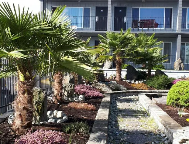 The Port-O-Call Inn & Suites hotel detail image 2