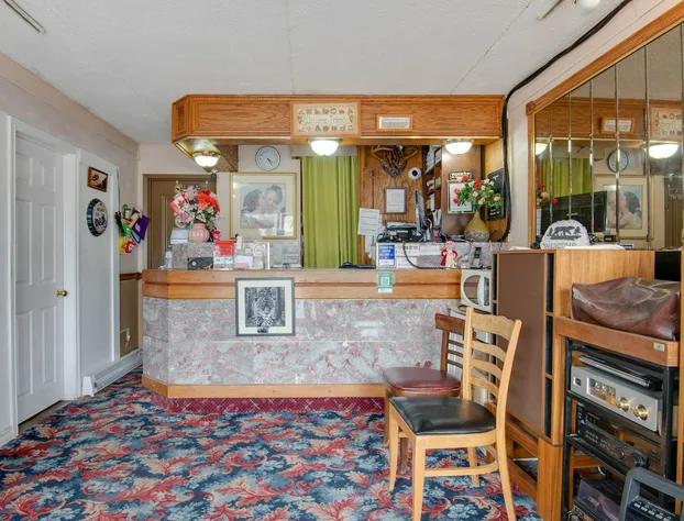 Falls Inn Near Casino Niagara By OYO hotel detail image 3