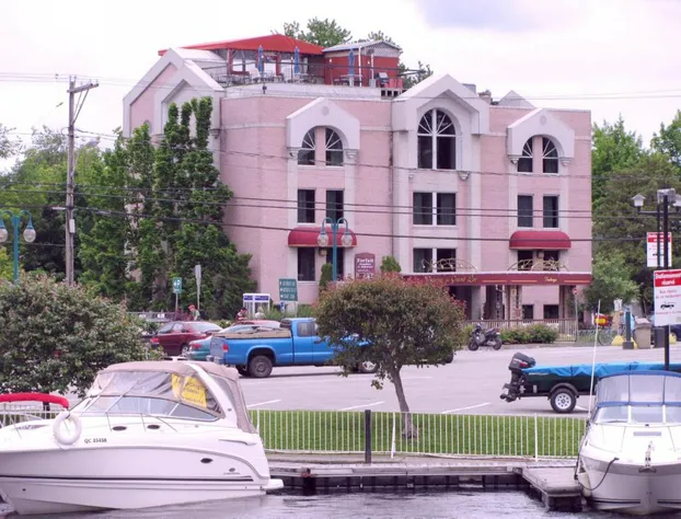 Auberge Du Grand Lac hotel detail image 2