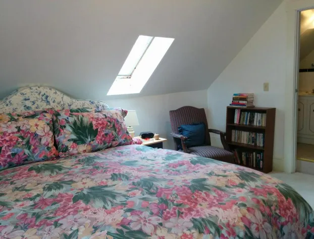 Fairmont House Bed & Breakfast hotel detail image 3