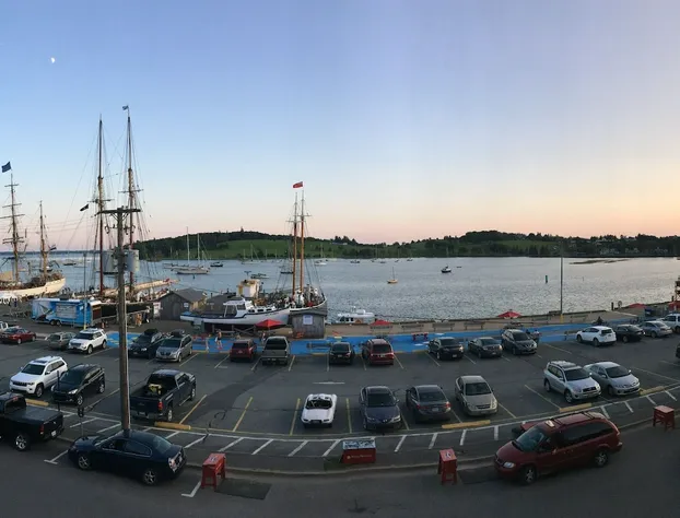 The Dockside Inn & Restaurant hotel detail image 1