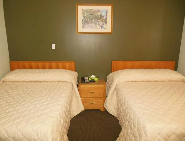 Motor court Motel hotel detail image 3
