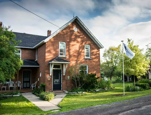 Laura's Bed & Breakfast hotel detail image 1