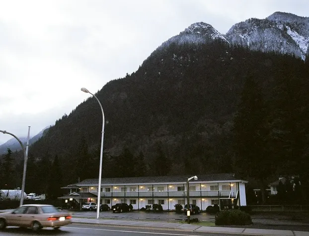 Royal Lodge Motel hotel detail image 4