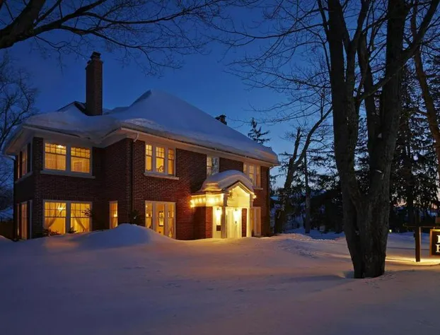 The Inn on Bay hotel detail image 2