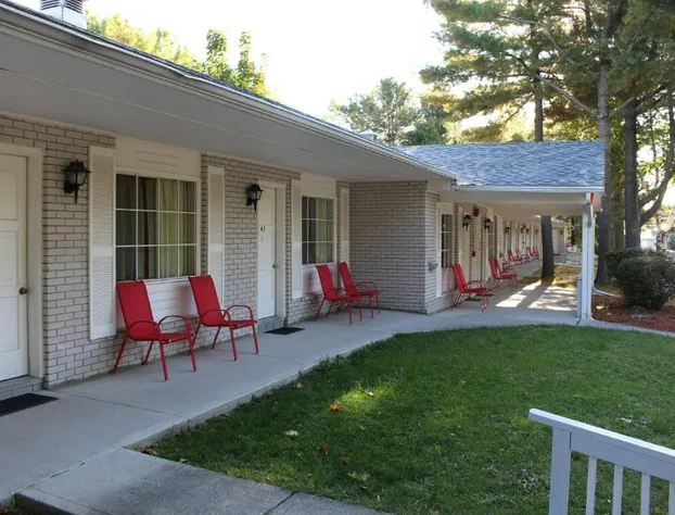 Colonial Resort-1000 Islands hotel detail image 1