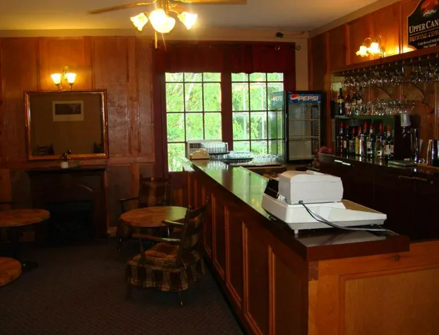 Colonial Resort-1000 Islands hotel detail image 4