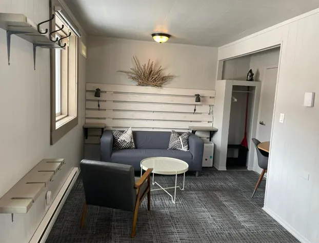 Pinewood Inn hotel detail image 4