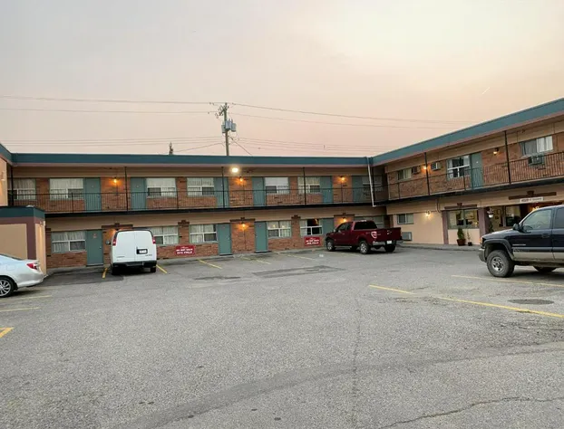 Red Carpet Inn & Suites Calgary hotel detail image 1