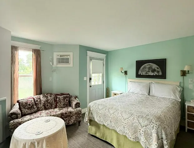 Heartwood Inn hotel detail image 2