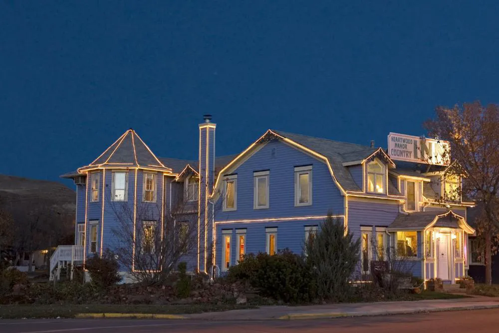 Heartwood Inn hotel hero