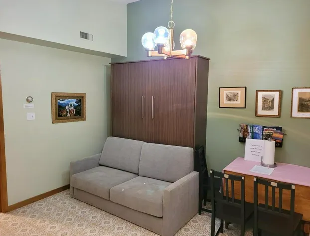 Bowering Lodge hotel detail image 2