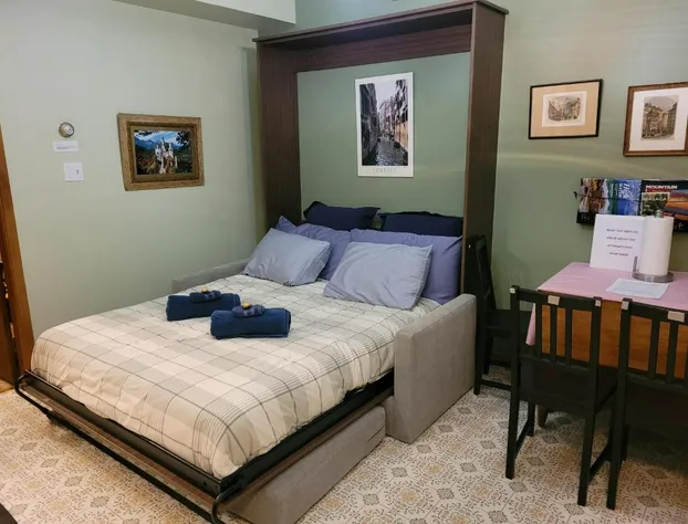 Bowering Lodge hotel detail image 4